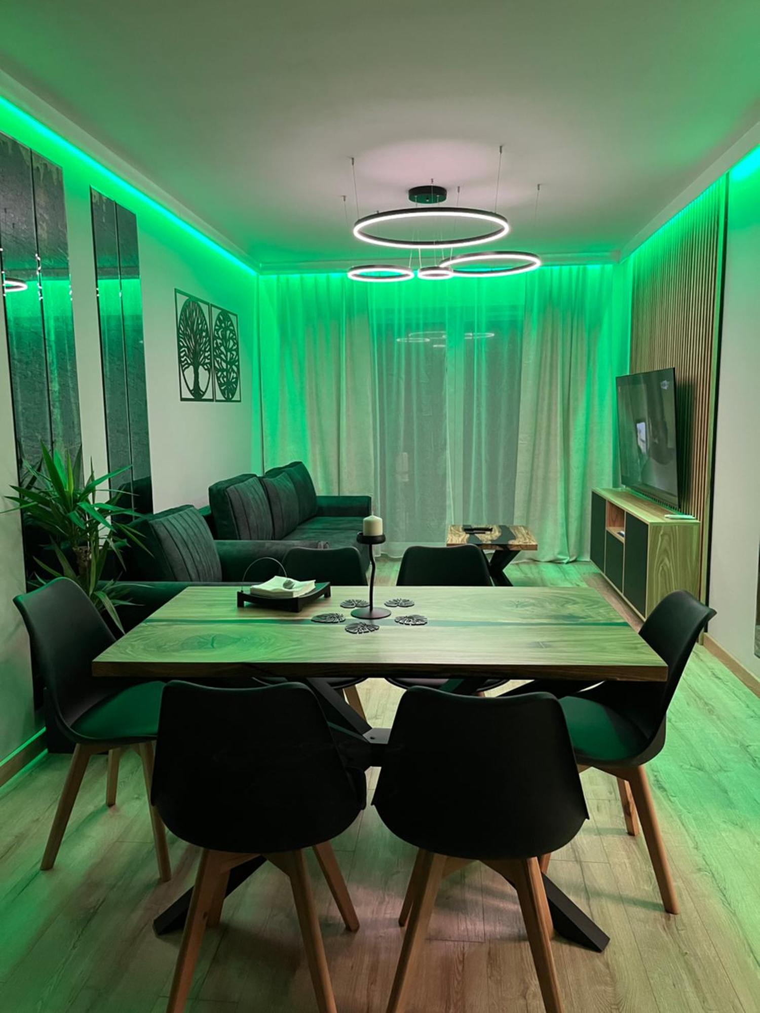 Jesionowe Apartamenty Nad Odra, Stare Miasto, Sauna W Jednym, Klimatyzacja , Garaz Podziemny 0 Zl, Odra River , Old Town, New Building, Air Conditioning, Sauna-One, Underground Garage Free Wroclaw Ngoại thất bức ảnh