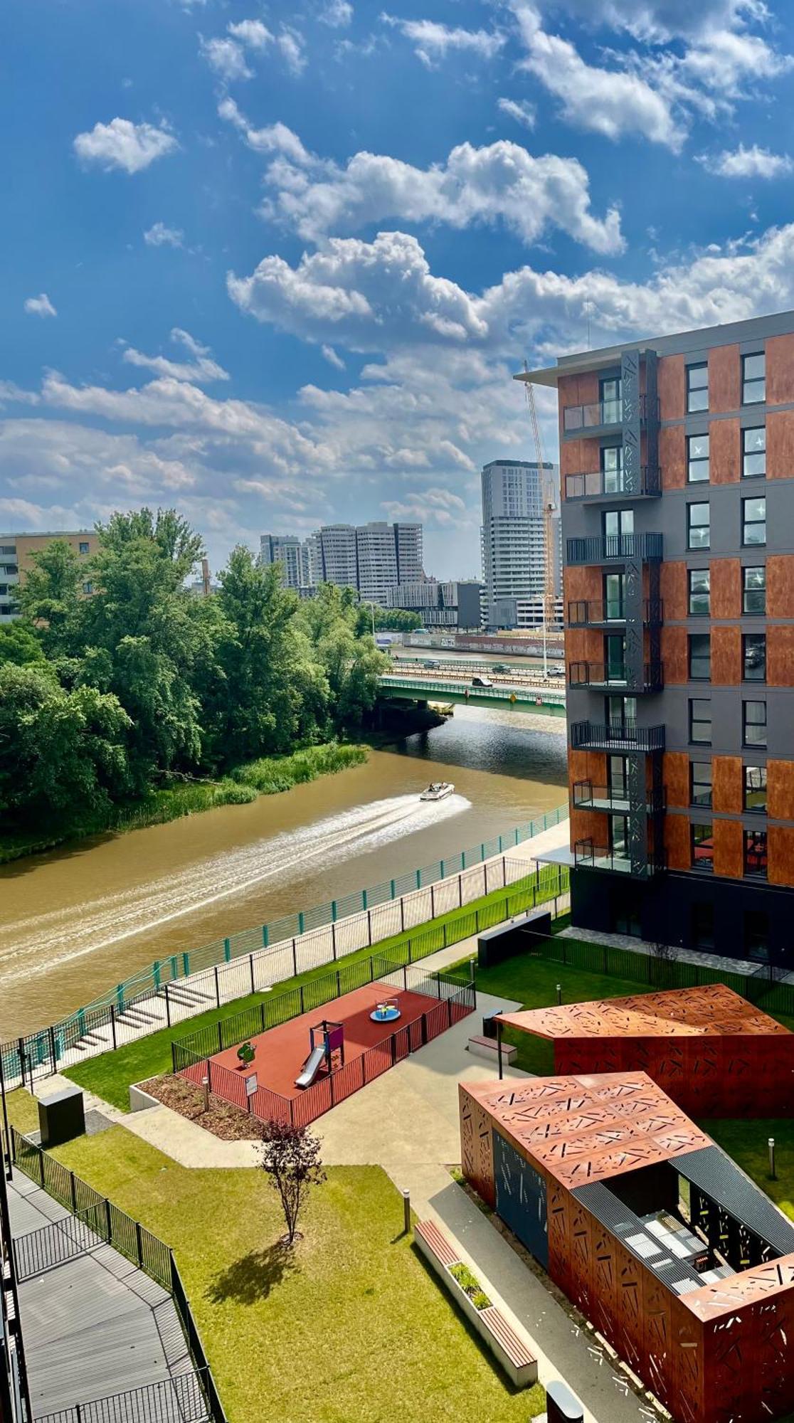 Jesionowe Apartamenty Nad Odra, Stare Miasto, Sauna W Jednym, Klimatyzacja , Garaz Podziemny 0 Zl, Odra River , Old Town, New Building, Air Conditioning, Sauna-One, Underground Garage Free Wroclaw Ngoại thất bức ảnh